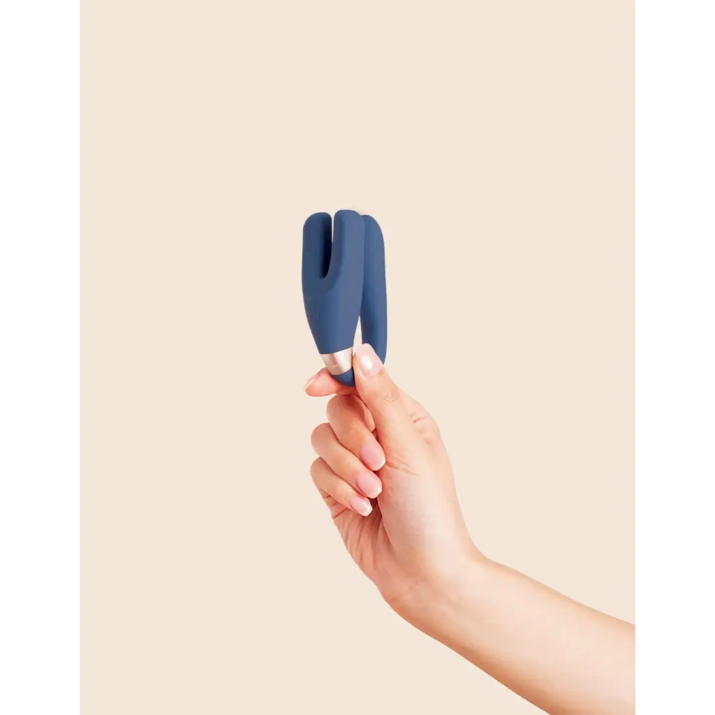 Deia ’The Wearable’ Remote-Controlled Vibrator - Blue - Wearable Vibrator