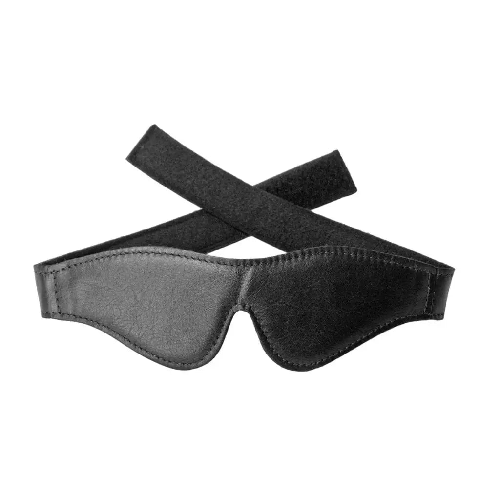 Doggie Style Strap Kit: Black leather blindfold with adjustable straps for enhanced experiences