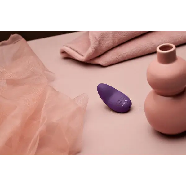 Lelo LILY 3 Rechargeable Mini Silicone Vibrator - Stimulators