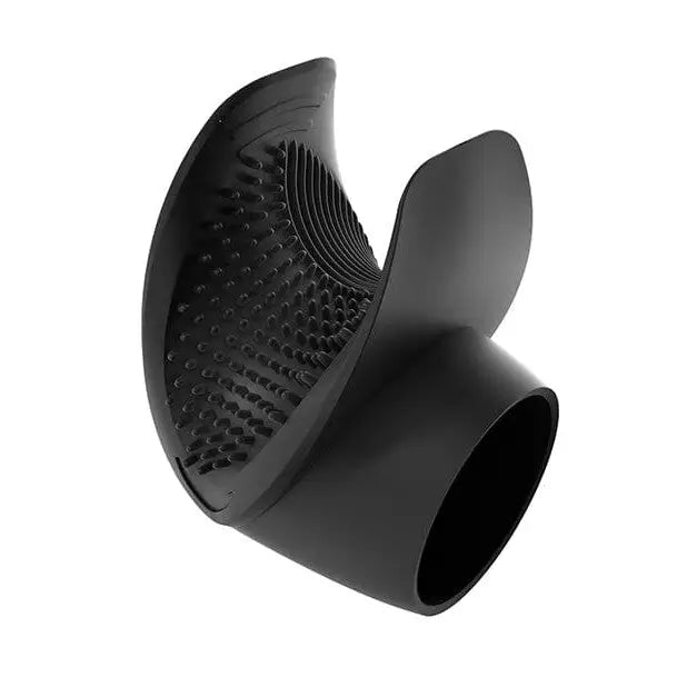 Man Wand Xtreme - Black silicone kitchen strainer with ergonomic design and textured surface